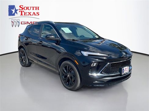 Used 2025 Buick Encore GX Sport Touring w/ Comfort Package image 1