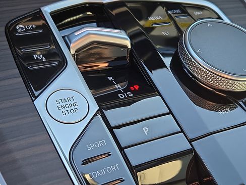 New 2026 BMW X5 xDrive40i image 7