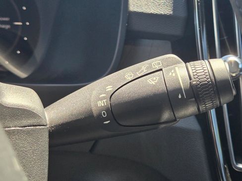 Used 2023 Volvo XC40 Recharge Ultimate AWD/4WD image 23
