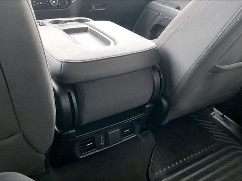 Used 2025 Chevrolet Silverado 1500 LT image 11