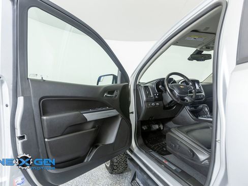 Used 2020 Chevrolet Colorado ZR2 image 9