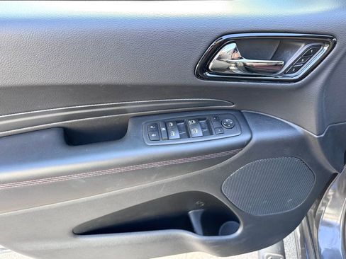 Certified 2025 Dodge Durango GT image 9