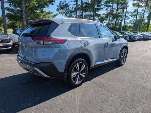 Used 2021 Nissan Rogue Platinum AWD/4WD image 3