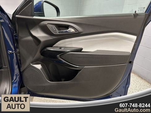 Used 2024 Chevrolet Trax LT w/ Driver Confidence Package image 16