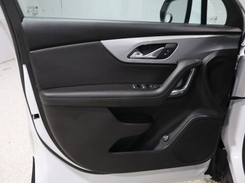 Used 2021 Chevrolet Blazer LT w/ LPO, Black Grille Bar Package image 13