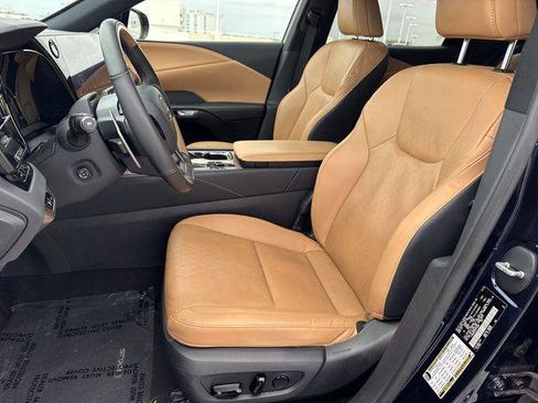 Certified 2023 Lexus RX 350 w/ Cold Area Package AWD/4WD image 11