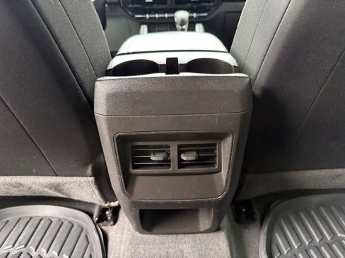 Used 2023 Chevrolet Colorado W/T w/ WT Convenience Package II RWD image 33