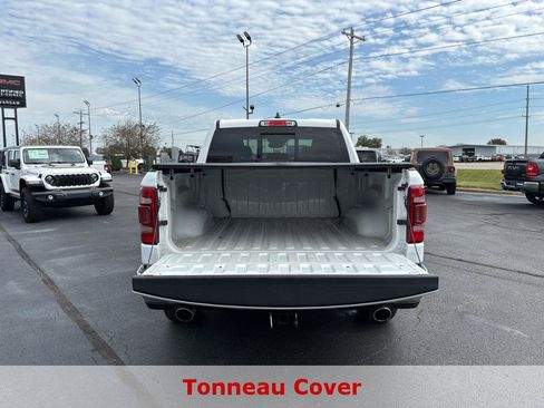 Used 2022 RAM 1500 Laramie AWD/4WD image 10
