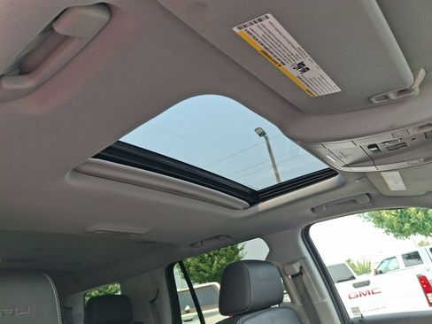 Used 2019 GMC Yukon Denali AWD/4WD image 20