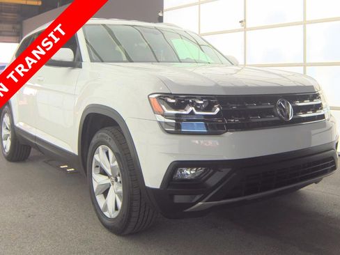 Used 2018 Volkswagen Atlas SE image 3