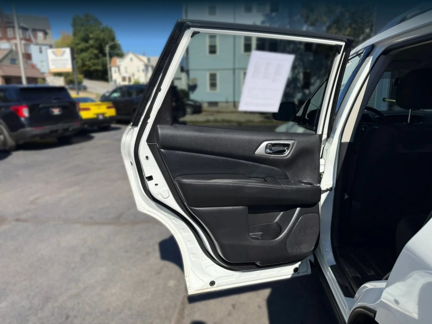 Used 2019 Nissan Pathfinder SV AWD/4WD image 40