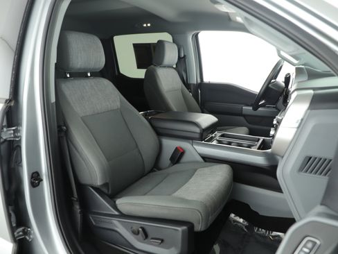 Certified 2022 Ford F150 XLT w/ Equipment Group 302A High image 14