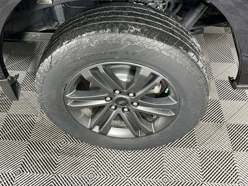 Certified 2022 Ford F150 Lariat w/ Equipment Group 502A High image 36