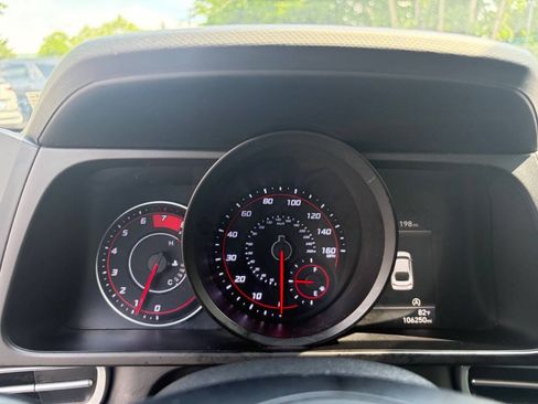 Used 2021 Hyundai Elantra SE FWD image 17