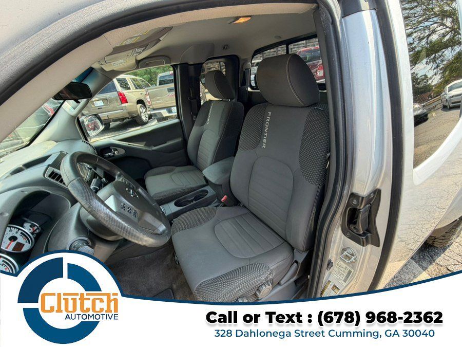 Used 2018 Nissan Frontier Desert Runner RWD image 10