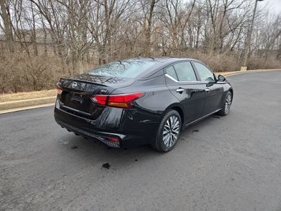 Used 2024 Nissan Altima 2.5 SV