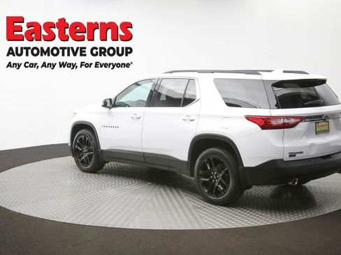 Used 2021 Chevrolet Traverse LT image 65