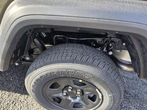 New 2026 Jeep Gladiator Sport image 8