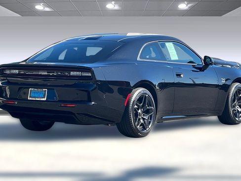 Used 2024 Dodge Charger R/T w/ Plus Group image 8