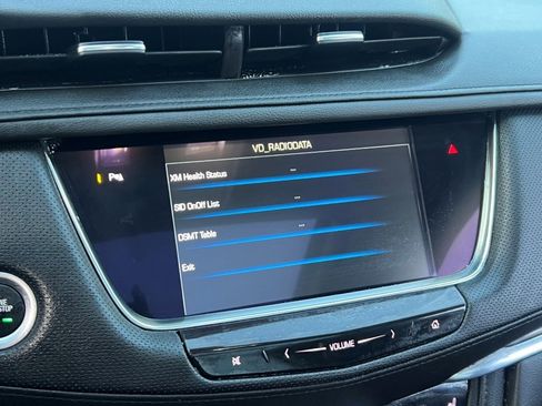 Used 2018 Cadillac XT5 Premium Luxury image 18