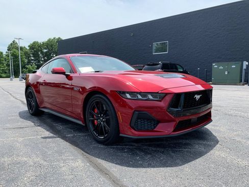 Used 2024 Ford Mustang GT Premium RWD image 5