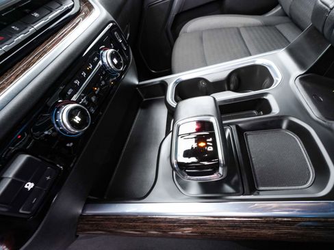 Used 2025 GMC Sierra 1500 Elevation image 22