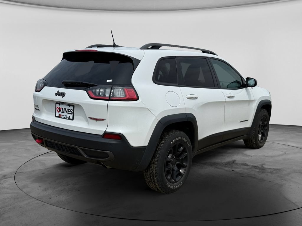 Used 2019 Jeep Cherokee Trailhawk AWD/4WD image 10