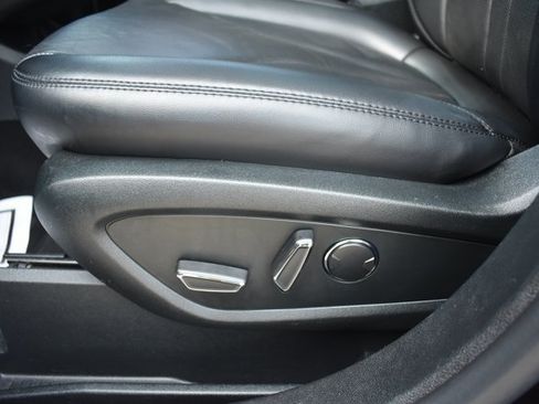 Used 2022 Lincoln Nautilus Reserve FWD image 12