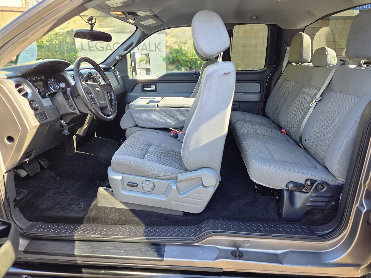 Used 2014 Ford F150 XLT AWD/4WD image 19