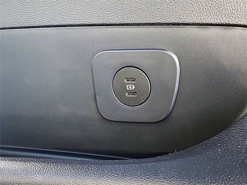 Used 2025 Ford Explorer ST image 11