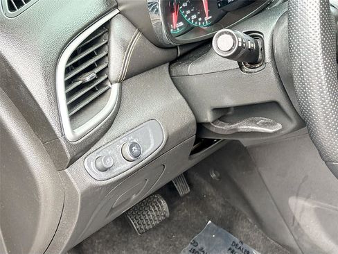 Used 2020 Chevrolet Trax LS image 10