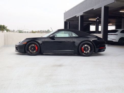 Certified 2024 Porsche 911 Carrera GTS RWD image 2