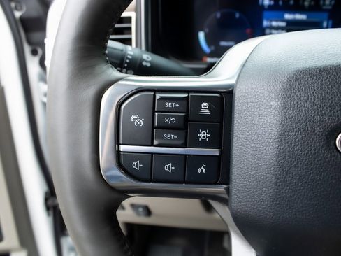 Used 2025 Ford F350 Platinum w/ Platinum Plus Package image 14