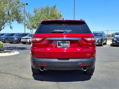 Used 2021 Chevrolet Traverse RS w/ LPO, Floor Liner Package FWD image 5