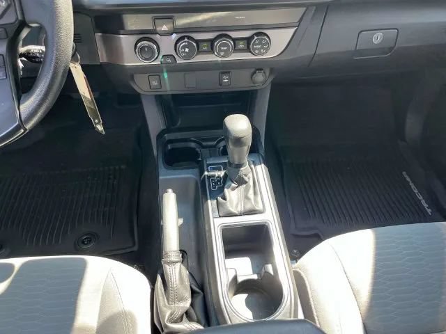Used 2019 Toyota Tacoma SR w/ SR Convenience Package AWD/4WD image 15