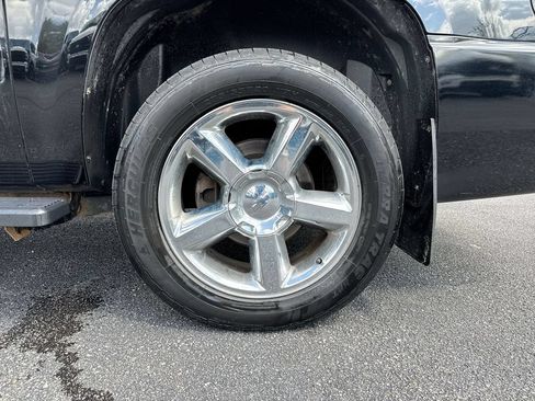 Used 2013 Chevrolet Suburban LTZ AWD/4WD image 29