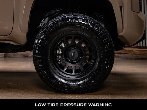 Used 2026 Toyota Tacoma TRD Sport w/ TRD Sport Premium Package AWD/4WD image 12