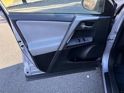 Used 2017 Toyota RAV4 XLE image 13