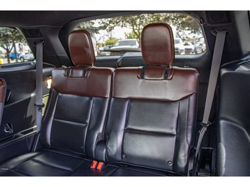 Used 2020 Ford Explorer Platinum w/ Premium Technology Package AWD/4WD image 22