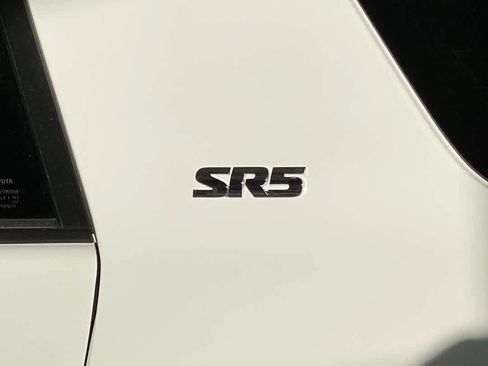 Certified 2024 Toyota 4Runner SR5 Premium w/ Moonroof Package AWD/4WD image 11