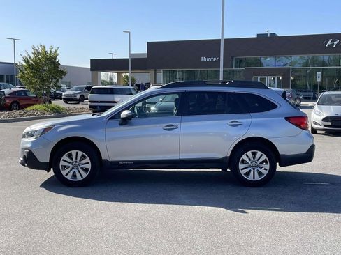 Used 2018 Subaru Outback 2.5i Premium image 26