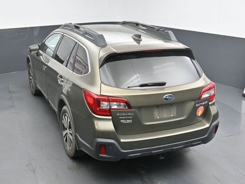 Used 2018 Subaru Outback 2.5i Limited image 14