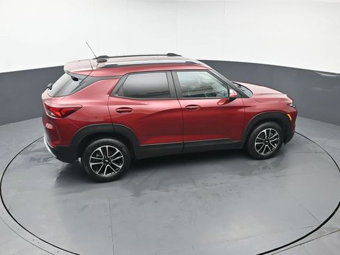 Used 2024 Chevrolet TrailBlazer LT image 39