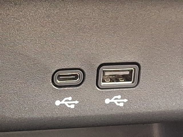 New 2026 Buick Envista Sport Touring w/ Convenience I Package FWD image 21