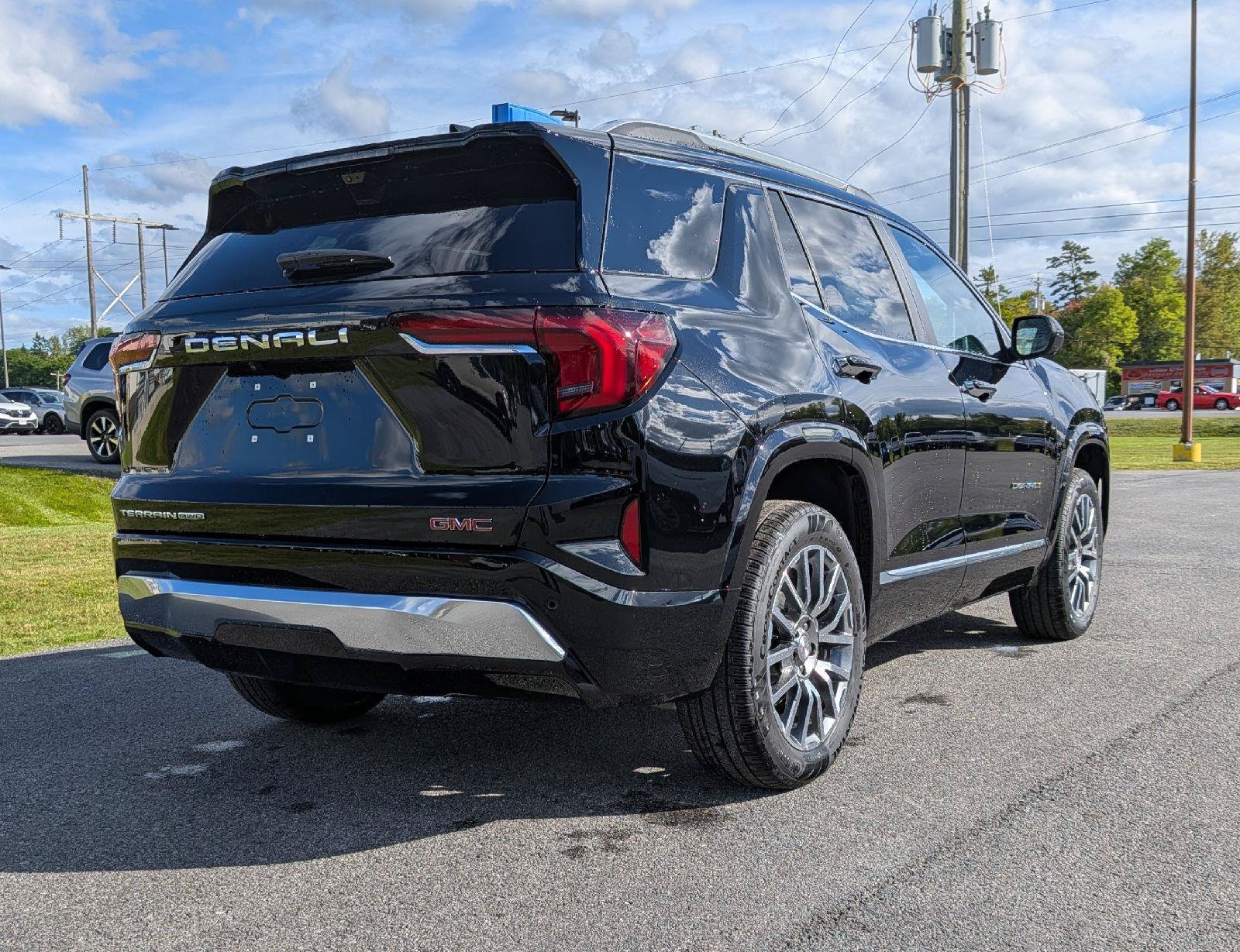 New 2027 GMC Terrain Denali AWD/4WD image 8