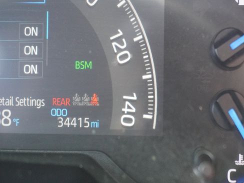 Used 2025 Toyota RAV4 XLE w/ Convenience Package AWD/4WD image 25