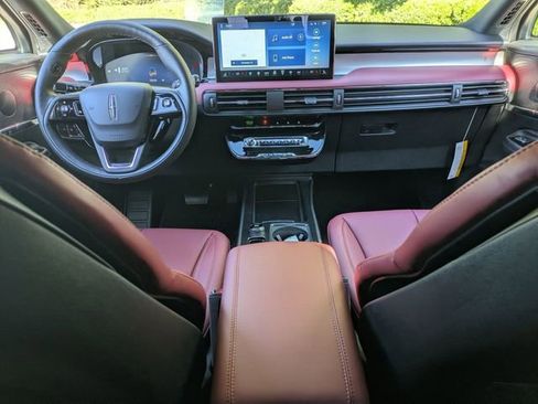New 2026 Lincoln Corsair Reserve AWD/4WD image 13