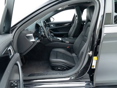 Certified 2023 Porsche Panamera 4 Platinum Edition image 17