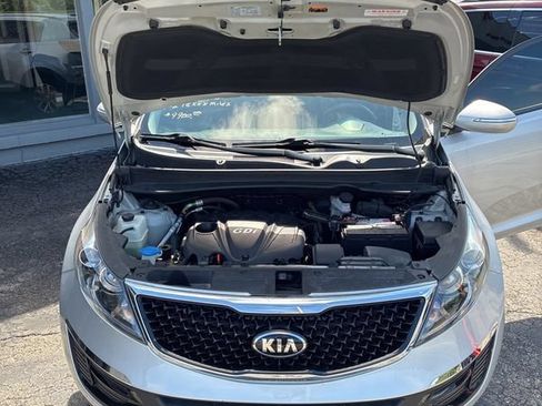 Used 2015 Kia Sportage LX FWD image 12