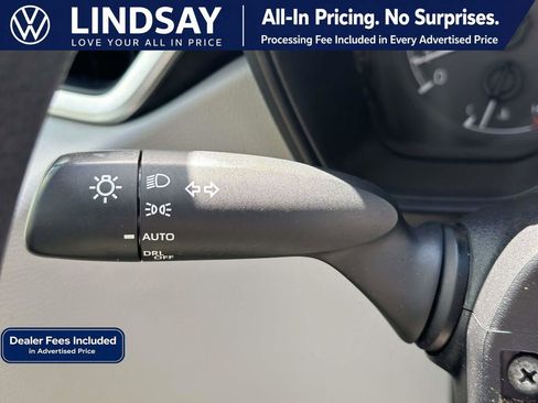 Used 2020 Toyota Corolla LE FWD image 22